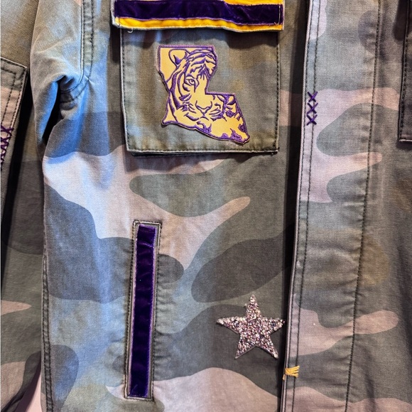 Levi’s Camouflage LSU Button Down Denim Jean Jacket Tigers Stars Custom Sz S - Picture 4 of 16